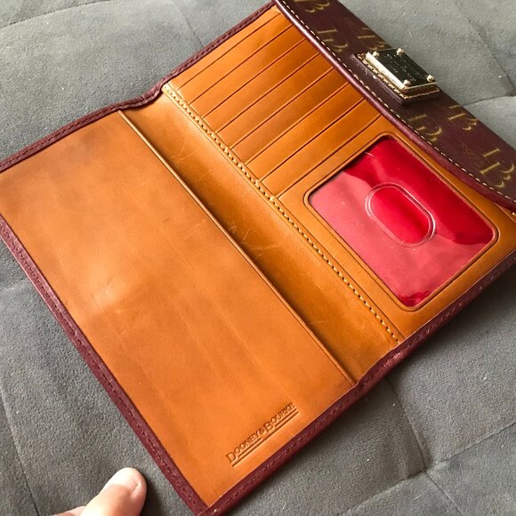 Dooney & Bourke Gretta Continental Clutch Wallet - Picture 4 of 8